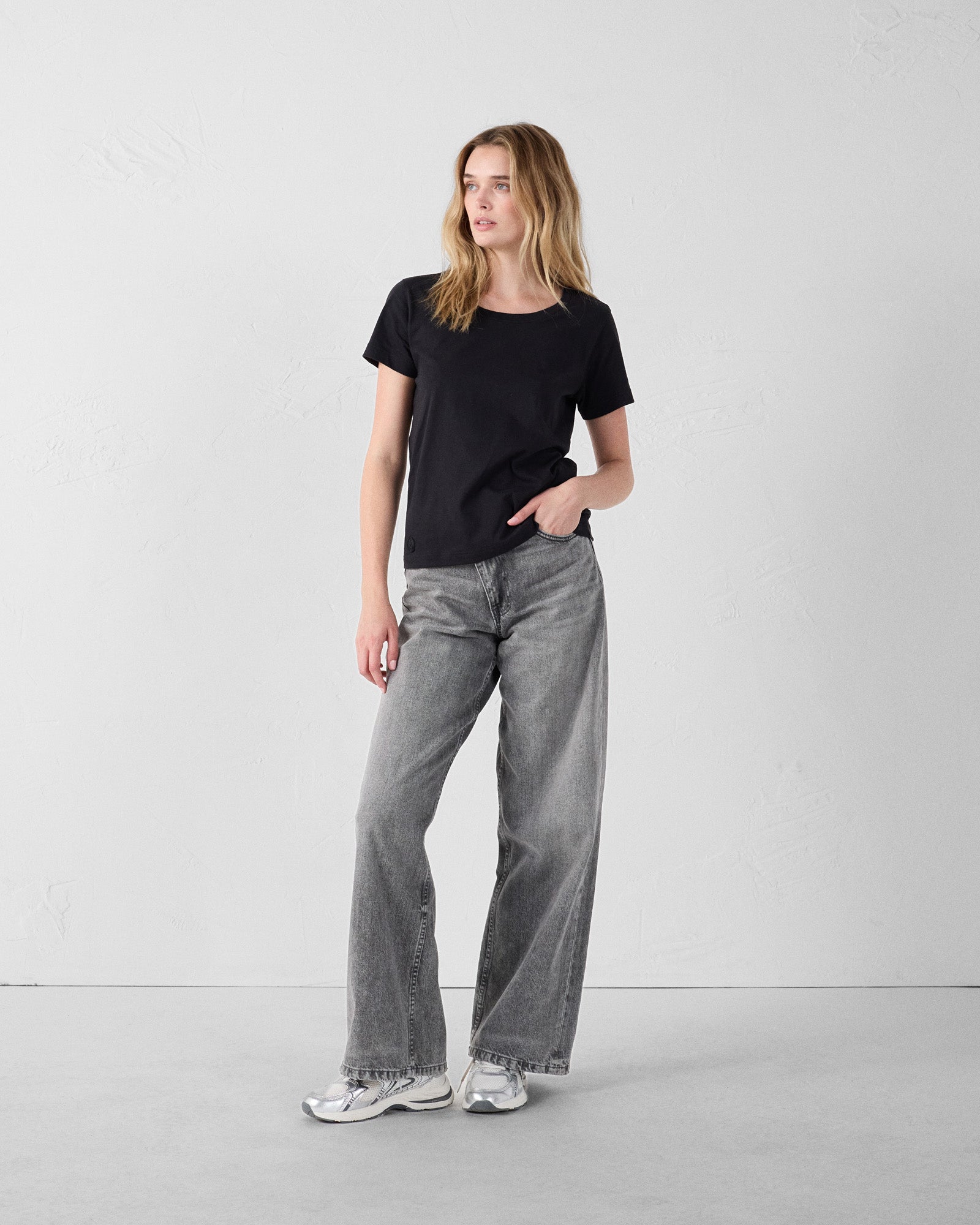 T-Shirt à col rond Noir Lucia