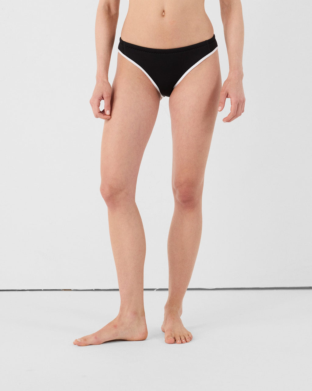 Bas de maillot de bain en néoprène Noir Jisoo bottom